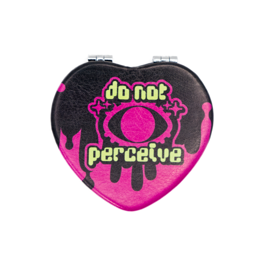 Do Not Perceive Heart-Shaped Compact Mirror