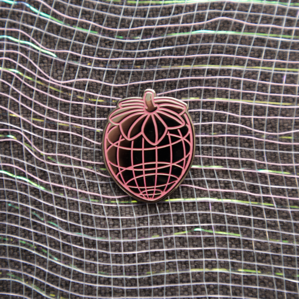 Wireframe Strawb Enamel Pin