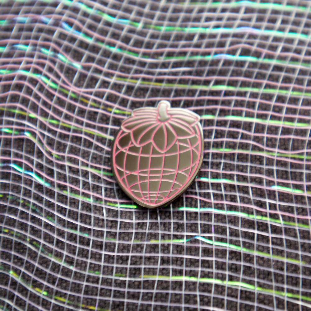 Wireframe Strawb Enamel Pin